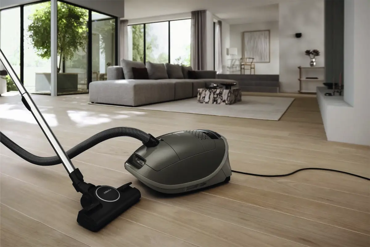 Guard M1 Silence