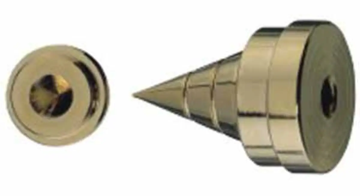 Spikes S 2000 with washers 4pcs